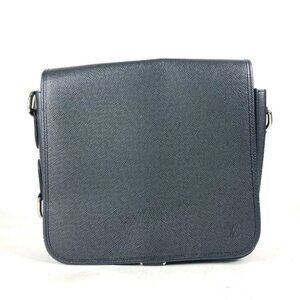 LOUIS VUITTON M32482 Taiga Andrei Bags Flap Crossbody Messenger Bag Shoulder Bag